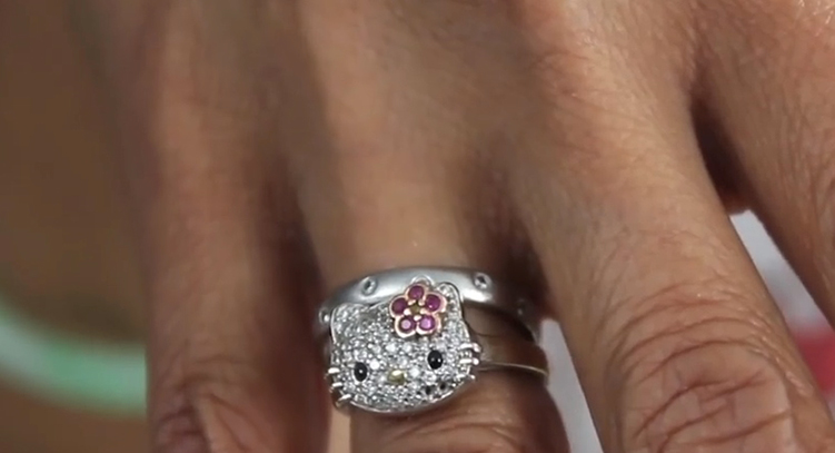 Hello kitty engagement outlet ring swarovski